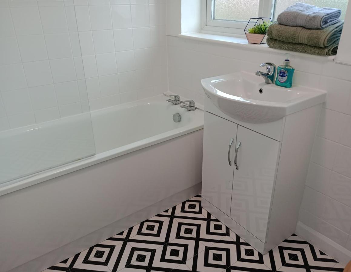 3Br House With Garden Near Bicester Village Buitenkant foto