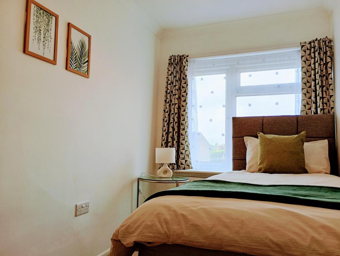 3Br House With Garden Near Bicester Village Buitenkant foto